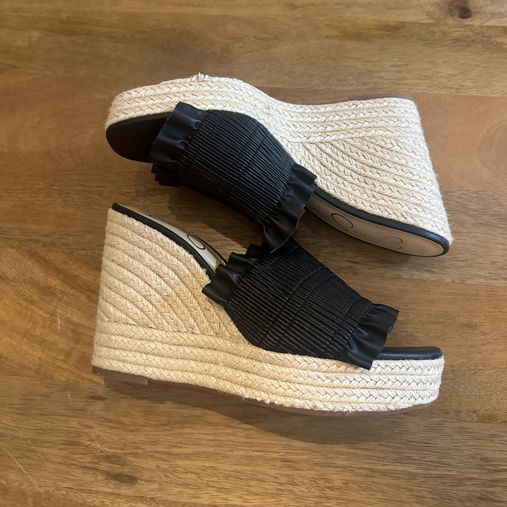 Jessica Simpson Wedges